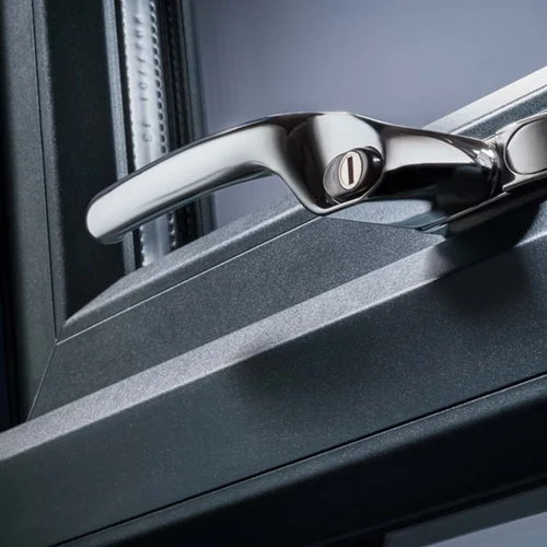 High security lock deceuninck